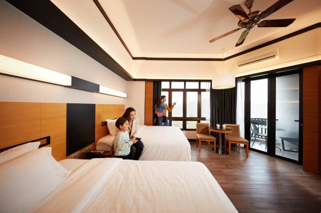 J1224 RW Awana B 0073