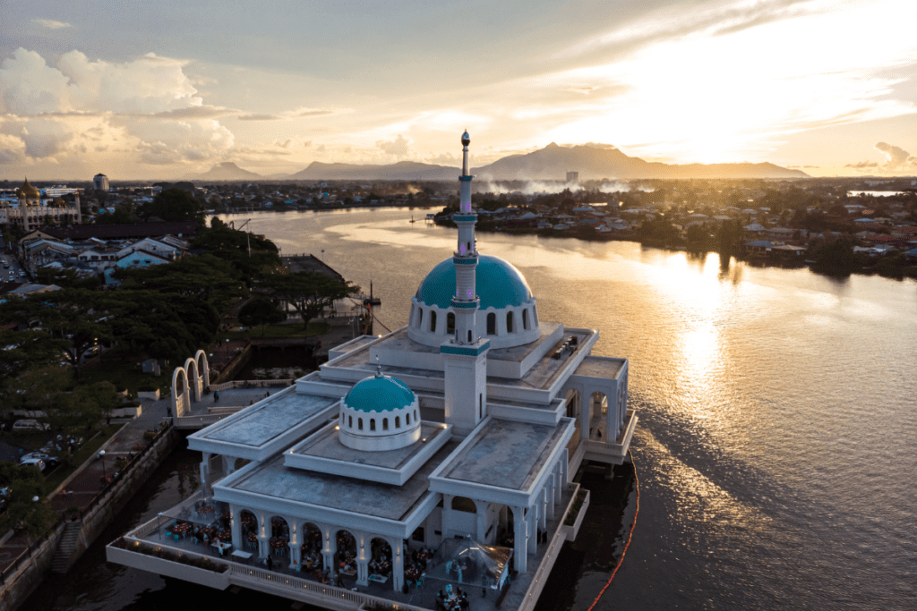 Kuching Floating Mosque