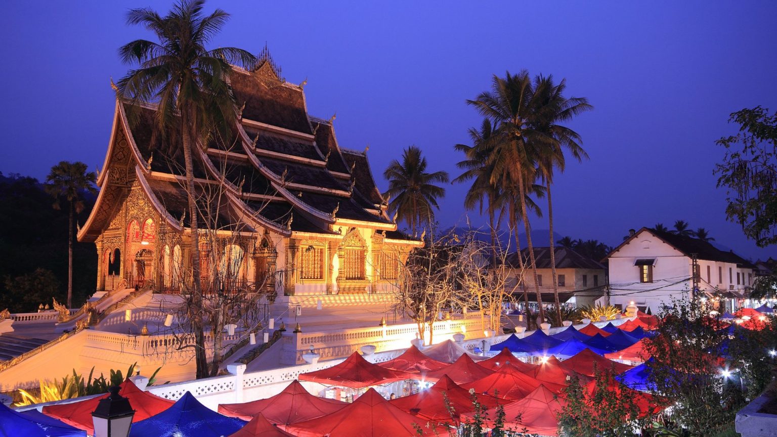 Laos Tours 10 Luang Prabang Night Market
