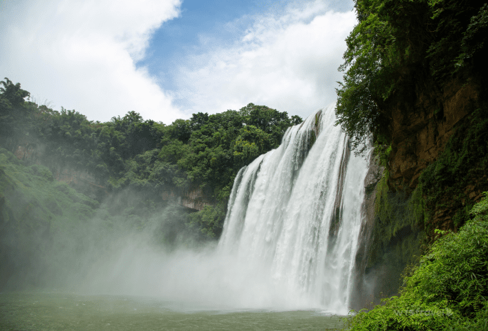 Huangguoshu Waterfall (Small)