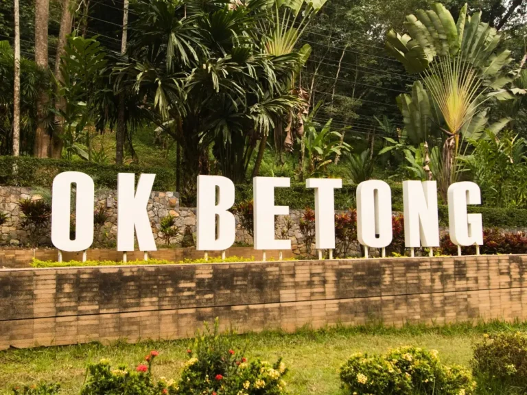 Thailand Betong Entrance Signs