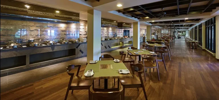 Dining 1348_615_resized_900