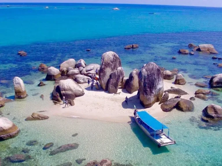 Belitung Tours 3 Batu Berlayar Island