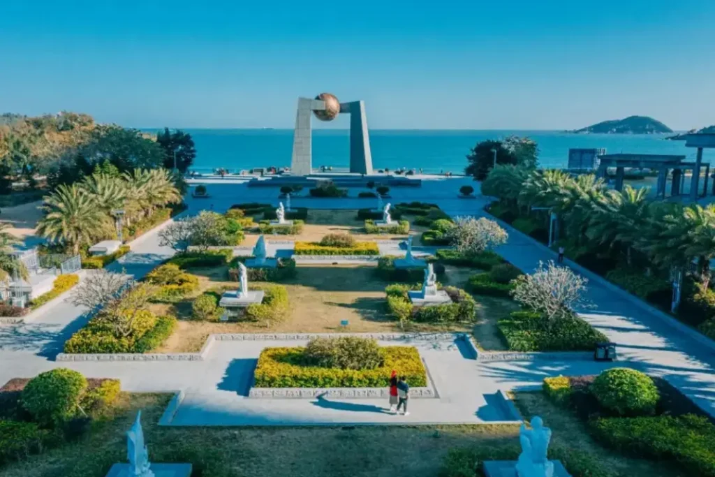 6D5N Taste Of Fujian & Canton 2 Tropic of Cancer Marking Tower