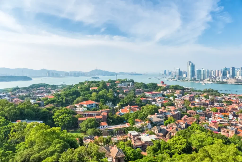 6D5N Xiamen / Zhangzhou / Chaoshan / Yaoding Tulou 1 Gulangyu Island