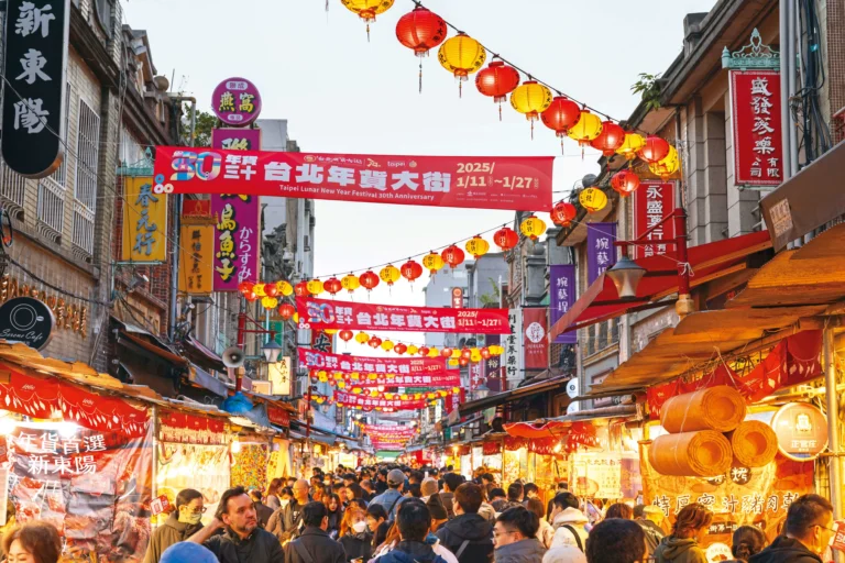 Dadaocheng Dihua Old Street