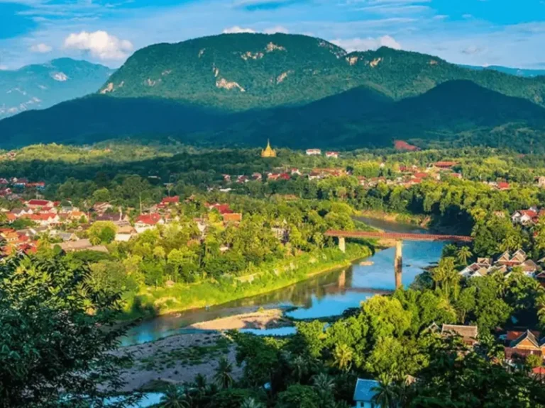 Laos Tours 8 Mount Phousi
